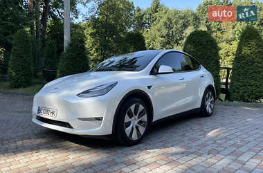 Позашляховик / Кросовер Tesla Model Y 2021 в Трускавці