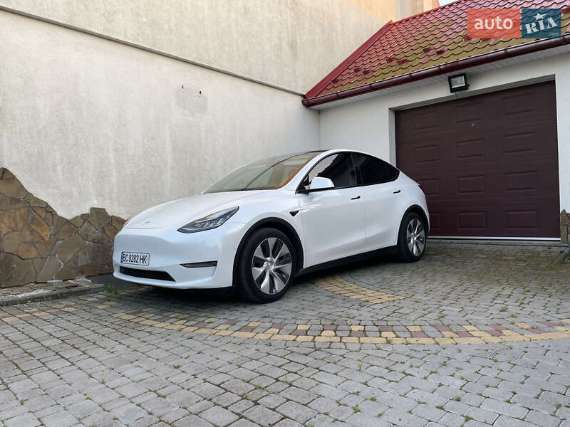 Позашляховик / Кросовер Tesla Model Y 2021 в Трускавці