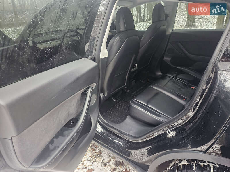 Внедорожник / Кроссовер Tesla Model Y 2020 в Львове
