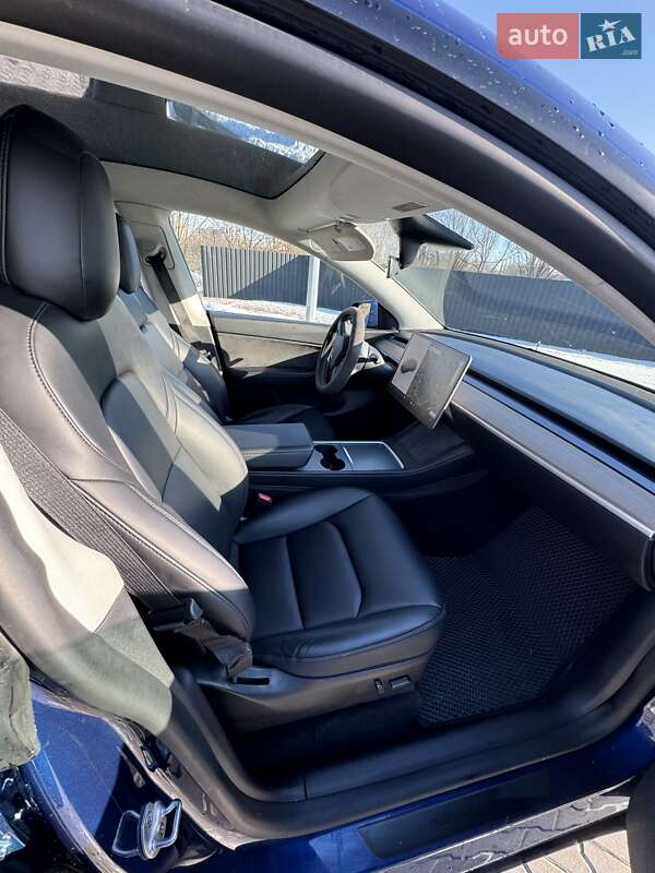 Внедорожник / Кроссовер Tesla Model Y 2021 в Хмельницком