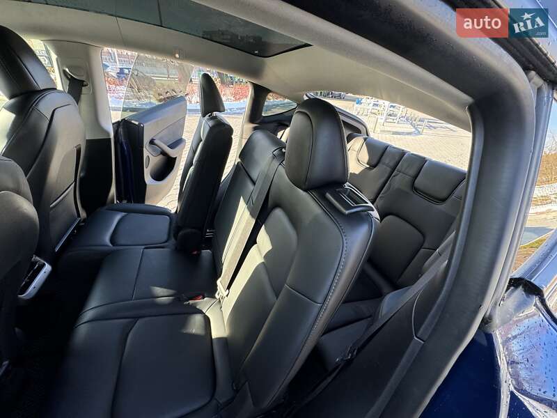 Внедорожник / Кроссовер Tesla Model Y 2021 в Хмельницком