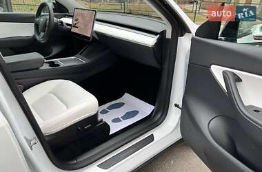 Внедорожник / Кроссовер Tesla Model Y 2021 в 