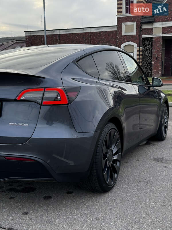 Позашляховик / Кросовер Tesla Model Y 2022 в Києві