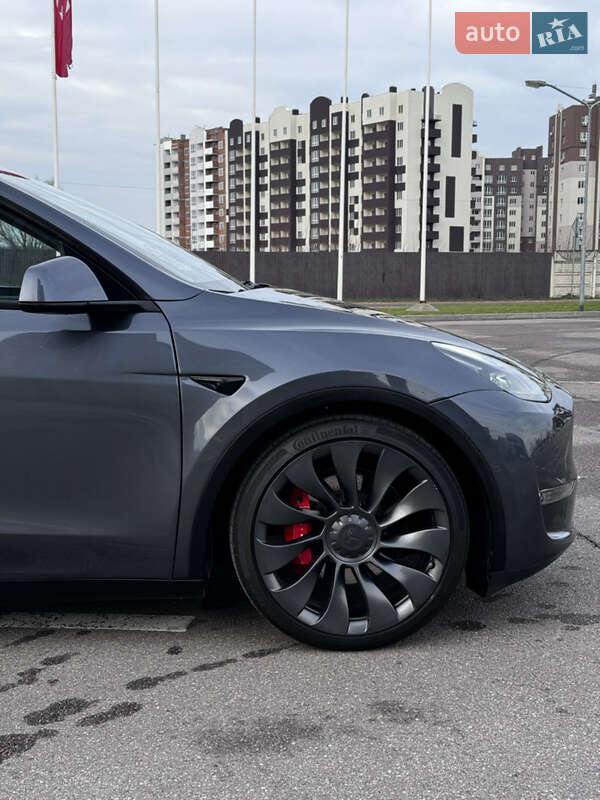 Позашляховик / Кросовер Tesla Model Y 2022 в Києві
