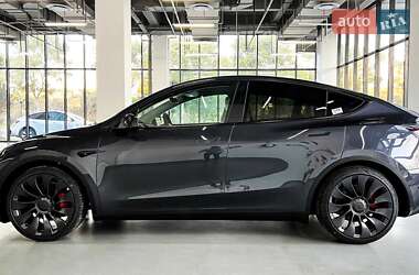 Позашляховик / Кросовер Tesla Model Y 2022 в Києві