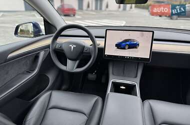 Внедорожник / Кроссовер Tesla Model Y 2023 в Ровно