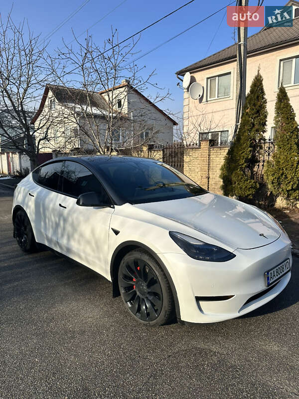 Позашляховик / Кросовер Tesla Model Y 2022 в Києві