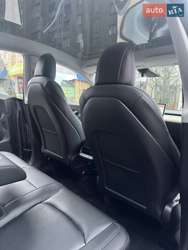 Позашляховик / Кросовер Tesla Model Y 2020 в Києві