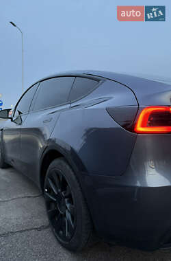 Внедорожник / Кроссовер Tesla Model Y 2021 в 
