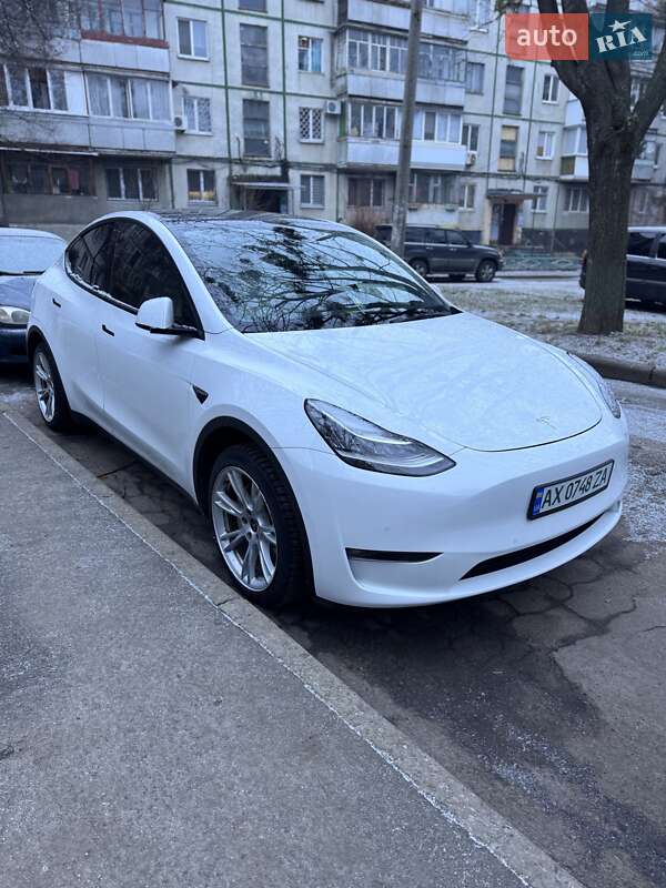 Внедорожник / Кроссовер Tesla Model Y 2021 в Харькове