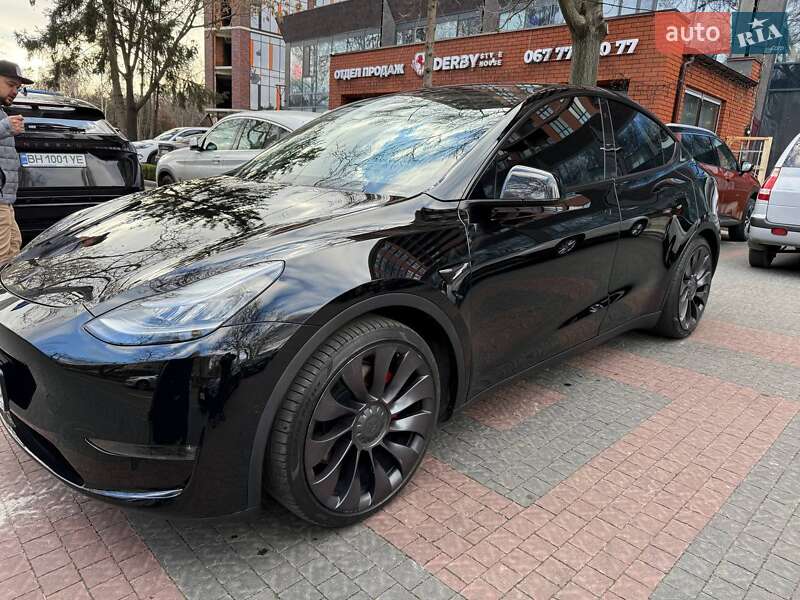 Внедорожник / Кроссовер Tesla Model Y 2020 в Одессе