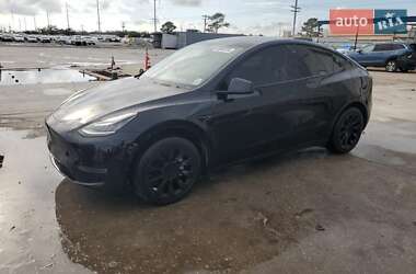 Tesla Model Y 2020