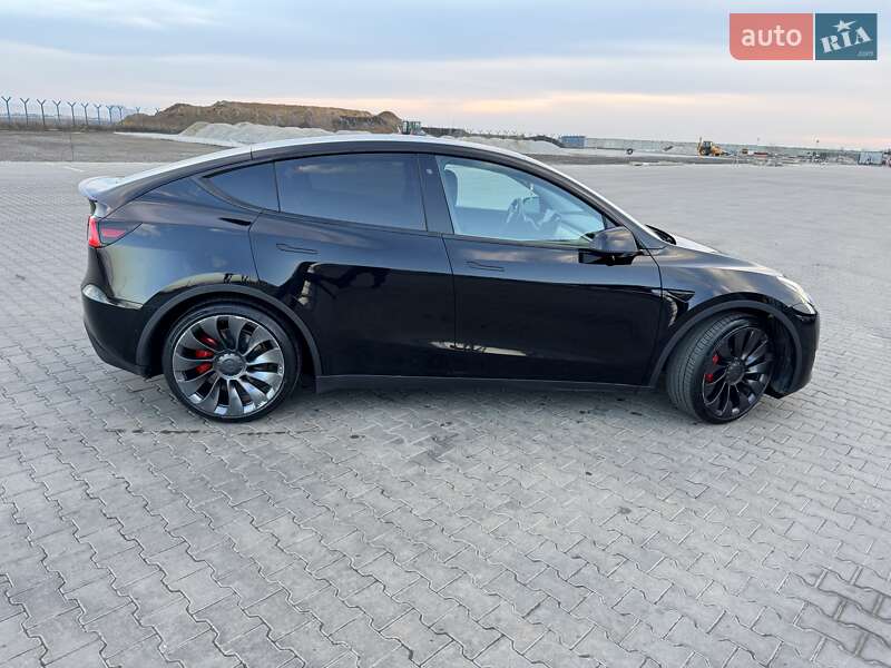 Внедорожник / Кроссовер Tesla Model Y 2022 в Одессе