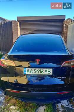 Внедорожник / Кроссовер Tesla Model Y 2023 в Киеве