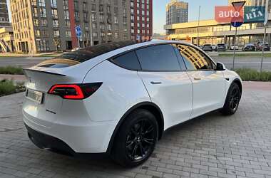 Внедорожник / Кроссовер Tesla Model Y 2021 в 