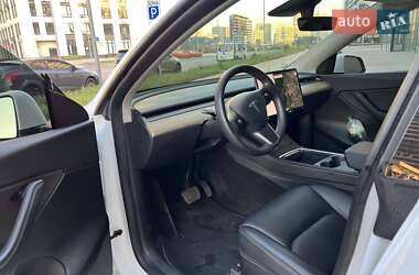 Внедорожник / Кроссовер Tesla Model Y 2021 в 