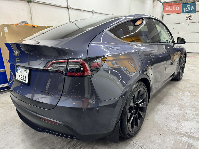 Внедорожник / Кроссовер Tesla Model Y 2023 в Киеве
