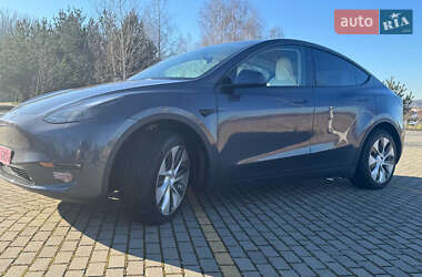Внедорожник / Кроссовер Tesla Model Y 2024 в 