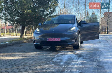 Внедорожник / Кроссовер Tesla Model Y 2024 в 