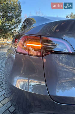Внедорожник / Кроссовер Tesla Model Y 2024 в 