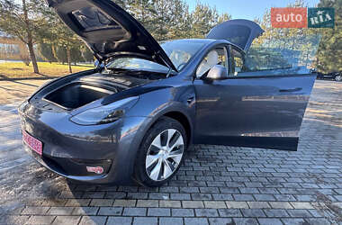 Внедорожник / Кроссовер Tesla Model Y 2024 в 