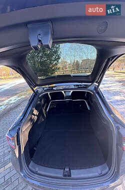 Внедорожник / Кроссовер Tesla Model Y 2024 в 