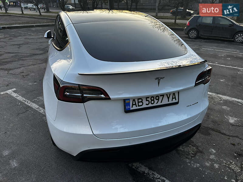 Позашляховик / Кросовер Tesla Model Y 2021 в Львові