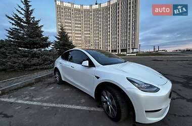 Внедорожник / Кроссовер Tesla Model Y 2021 в 