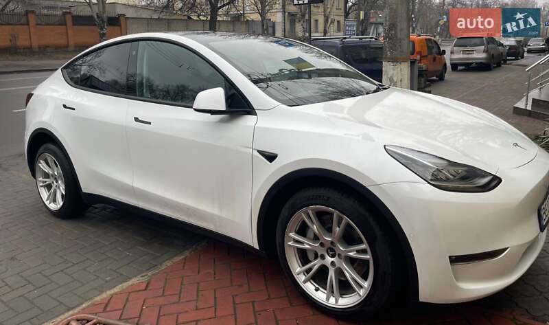 Внедорожник / Кроссовер Tesla Model Y 2021 в Николаеве