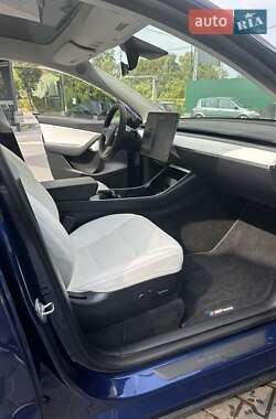 Позашляховик / Кросовер Tesla Model Y 2020 в 