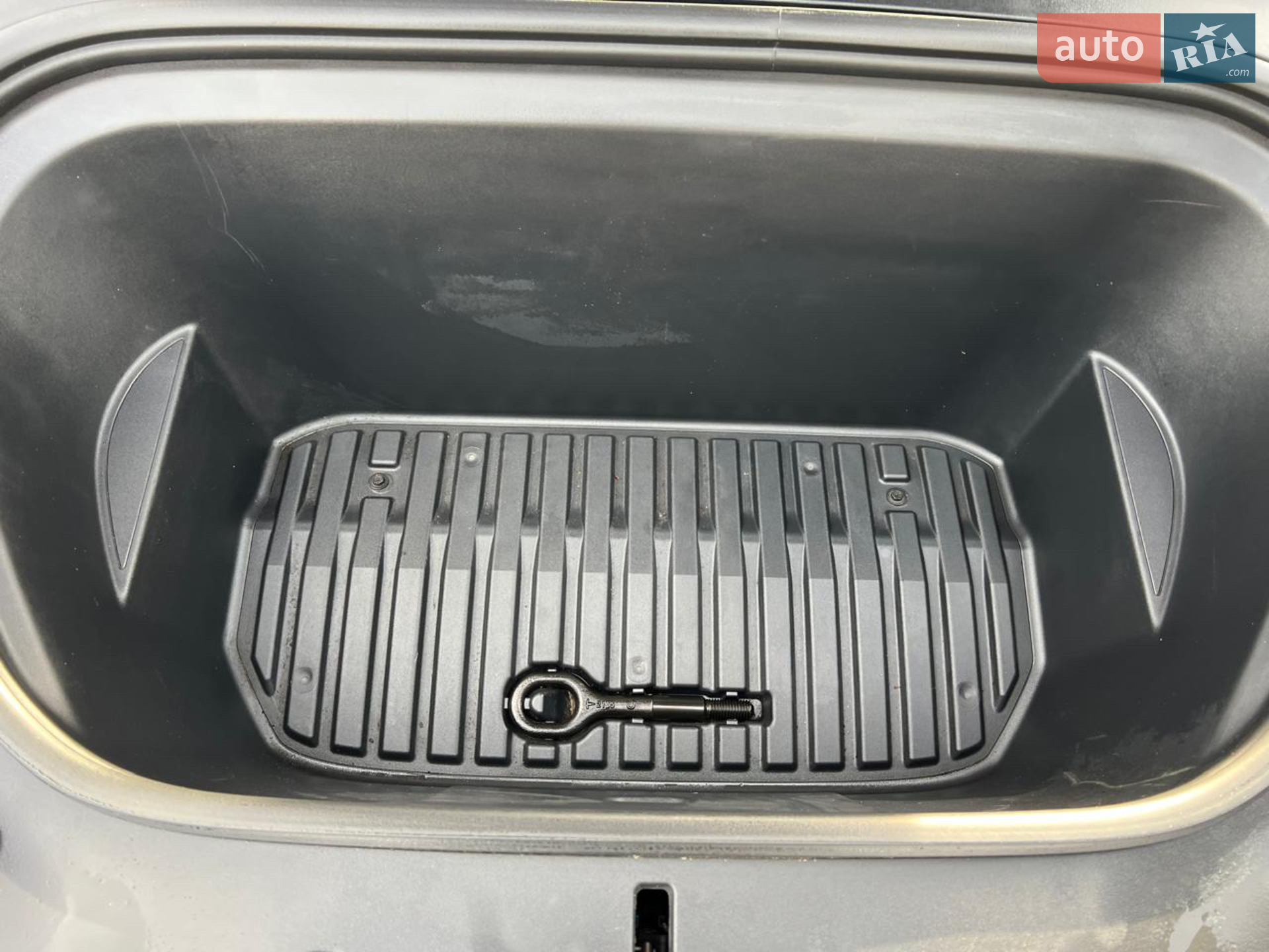 2022 Tesla Model Y - мініатюра 23