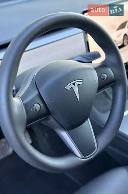 Внедорожник / Кроссовер Tesla Model Y 2023 в 