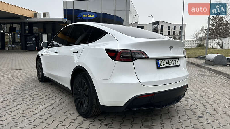 Внедорожник / Кроссовер Tesla Model Y 2023 в Хмельницком