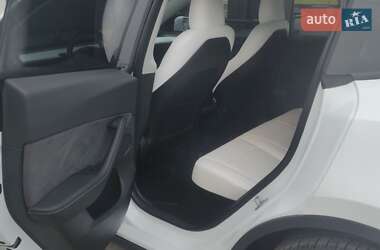 Внедорожник / Кроссовер Tesla Model Y 2023 в 