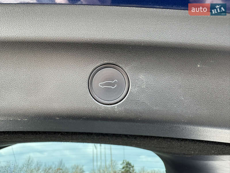 Внедорожник / Кроссовер Tesla Model Y 2020 в Львове