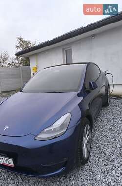 Внедорожник / Кроссовер Tesla Model Y 2023 в Ровно