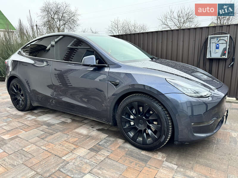 Tesla Model Y 2021