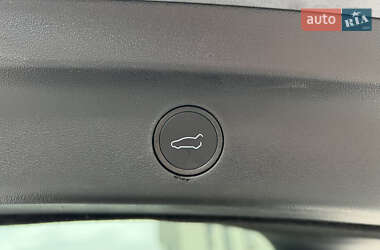 Внедорожник / Кроссовер Tesla Model Y 2023 в 
