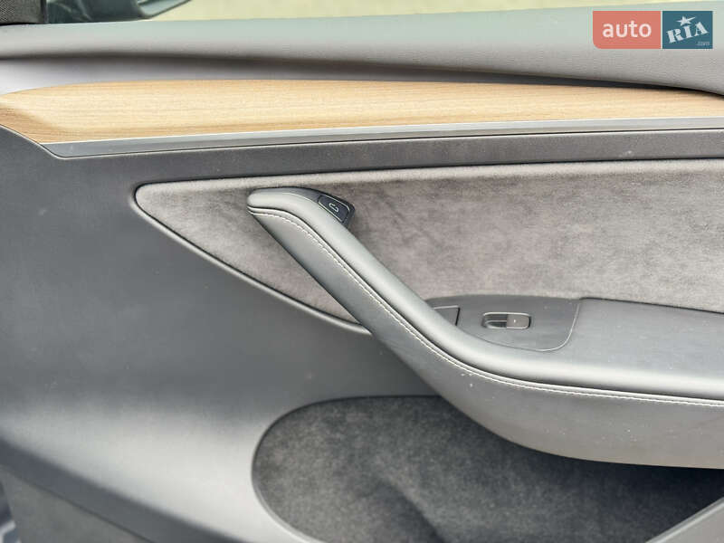 Внедорожник / Кроссовер Tesla Model Y 2022 в Житомире фото 17 Внедорожник / Кроссовер Tesla Model Y 2022 в Житомире