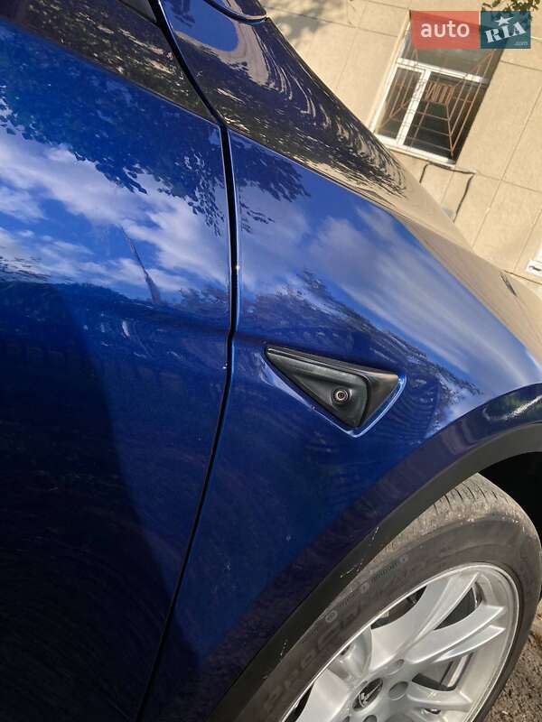 Внедорожник / Кроссовер Tesla Model Y 2021 в Львове