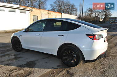 Позашляховик / Кросовер Tesla Model Y 2021 в 