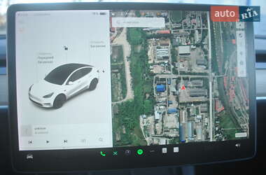Позашляховик / Кросовер Tesla Model Y 2021 в 