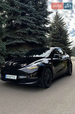 Позашляховик / Кросовер Tesla Model Y 2022 в Києві