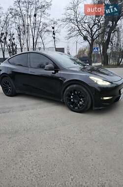 Внедорожник / Кроссовер Tesla Model Y 2021 в 