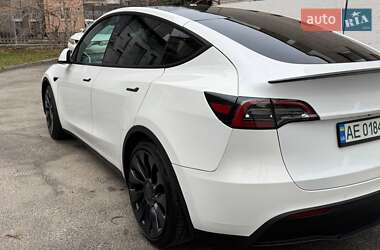 Позашляховик / Кросовер Tesla Model Y 2022 в 