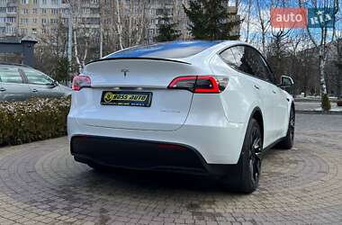 Позашляховик / Кросовер Tesla Model Y 2021 в Львові