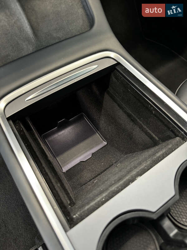 Внедорожник / Кроссовер Tesla Model Y 2023 в Киеве фото 17 Внедорожник / Кроссовер Tesla Model Y 2023 в Киеве