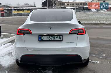 Внедорожник / Кроссовер Tesla Model Y 2021 в 