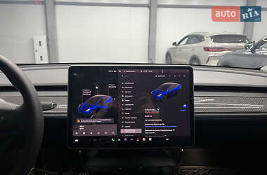 Внедорожник / Кроссовер Tesla Model Y 2021 в 