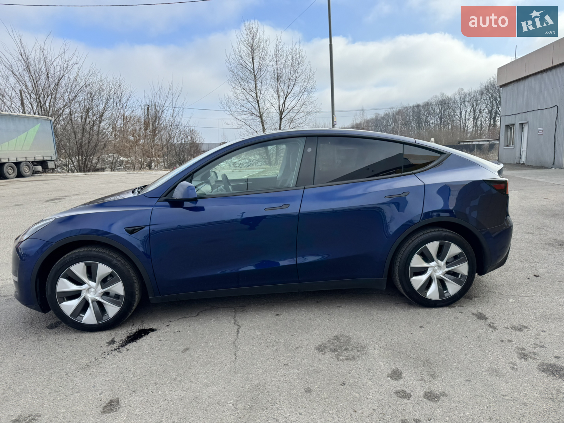 2023 Tesla Model Y - мініатюра 4